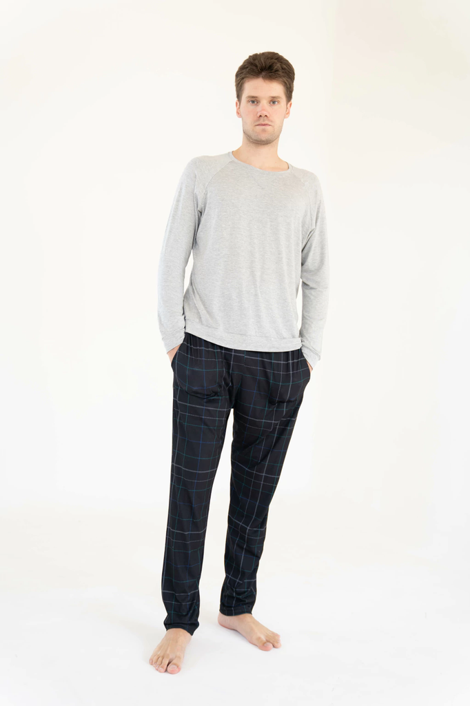  INV. PIJAMA DE HOMBRE REMERA M/L LISA Y PANTALON ESTAMPADO CUADRILLE