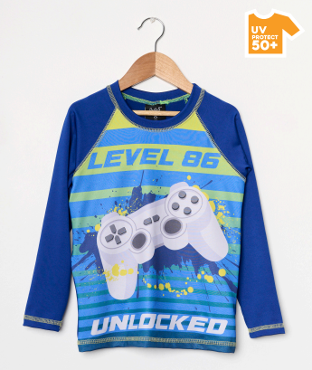 VER. REMERA CON PROTECCION UV ESTAMPADA NENE