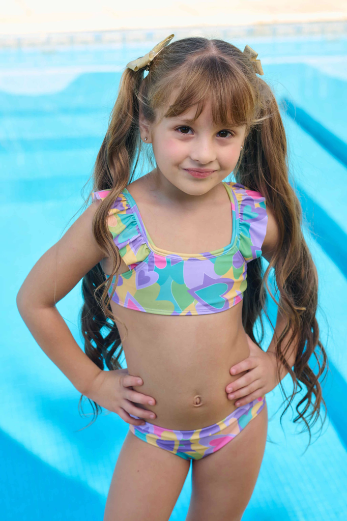 VER. MALLA BIKINI ESTAMPADA CON VOLADOS "CORAZONES"