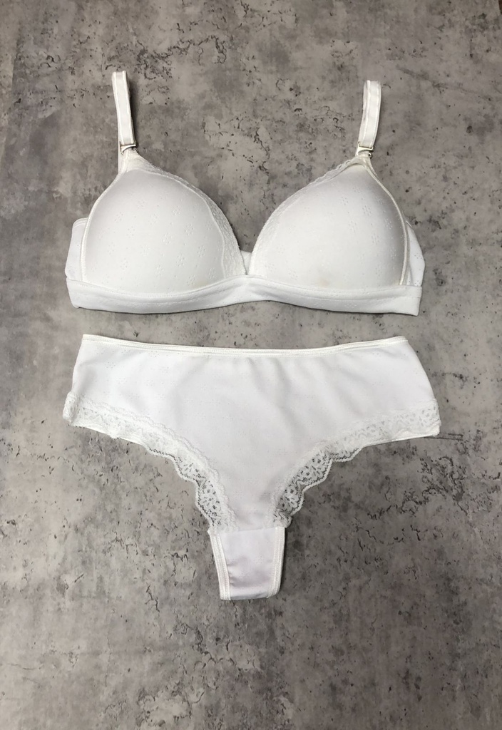 OFERTON ! - FALLADO*  CONJ. TAZA SOFT TRIANGULO MICROFIBRA DESAGUJADO CON PUNTILLA Y COULOTTELESS