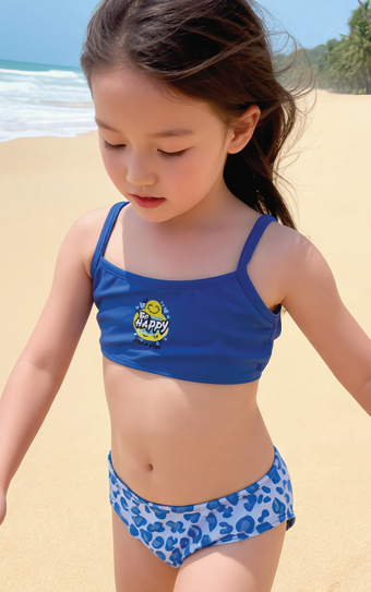 VER. MALLA BIKINI NENA TOP LISO CON ESTAMPA LOCALIZADA Y BOMBACHA ESTAMPADA
