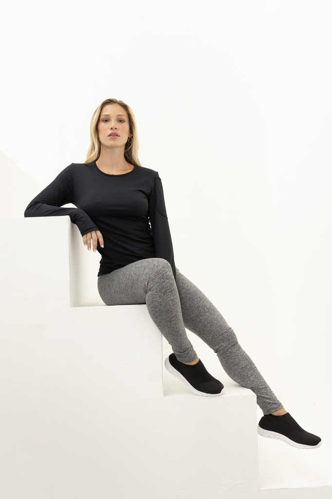 INV. CAMISETA TERMICA CON BOLSILLO DE MICROFIBRA