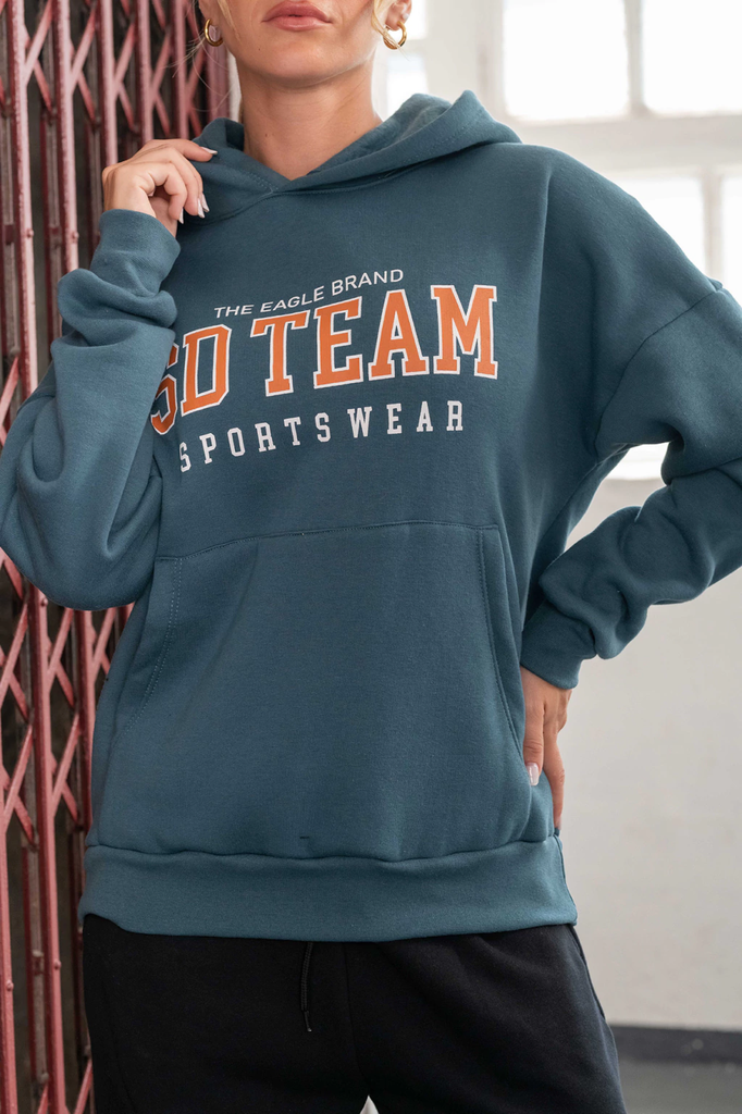 INV. BUZO CANGURO OVERSIZE DE FRISA COLLEGE