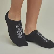 MEDIA INVISIBLE HOMBRE