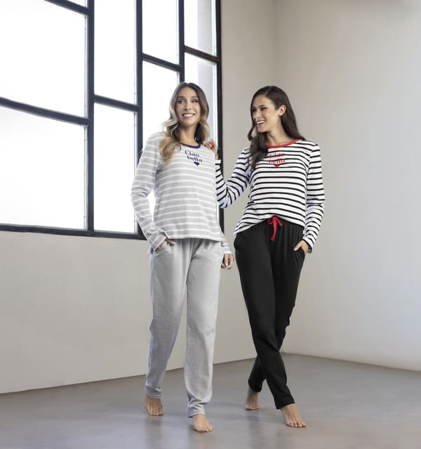 INV. PIJAMA MANGA LARGA REMERA RAYADA Y PANTALON LISO DE JERSEY